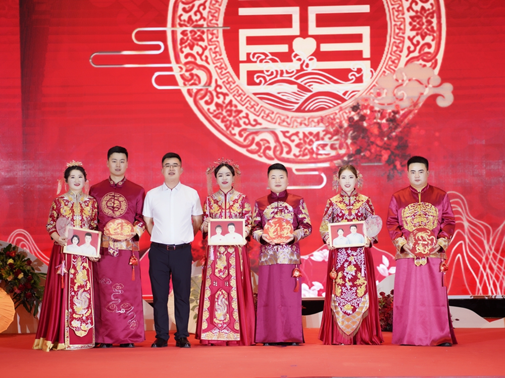 中鐵十五局城建公司集體婚禮(圖12)